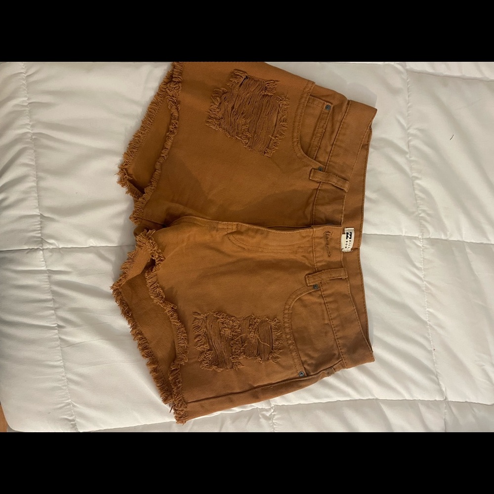 Billabong shorts